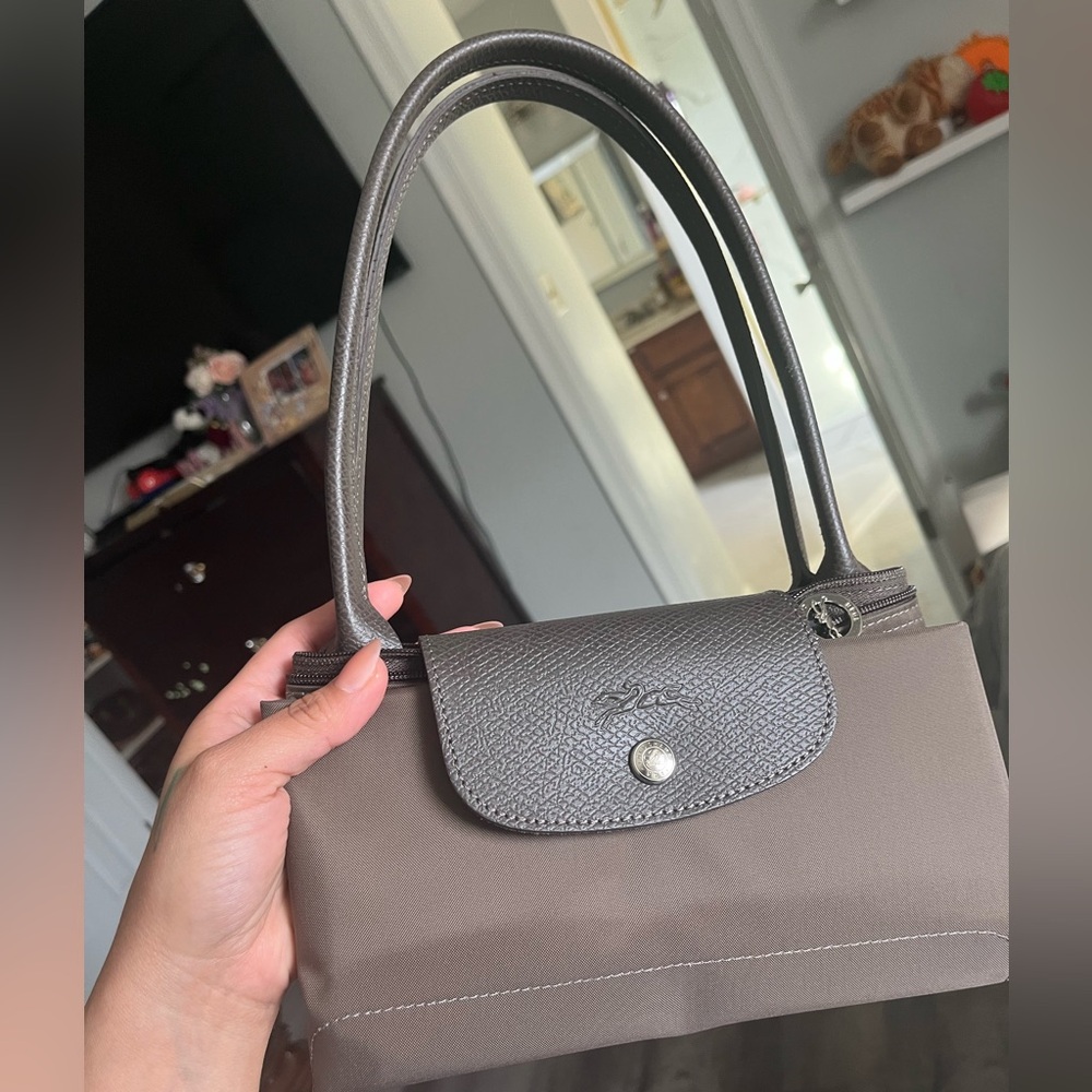 Longchamp MEDIUM LONG HANDLES - Picture 3 of 6